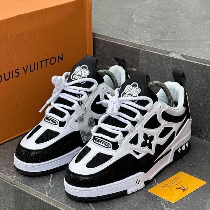 Louis Vuitton in box (B)