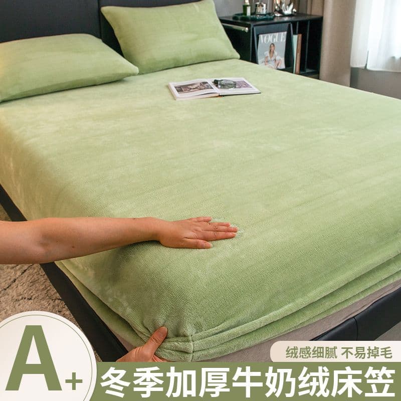 Velvet Sheet with Pillow cases