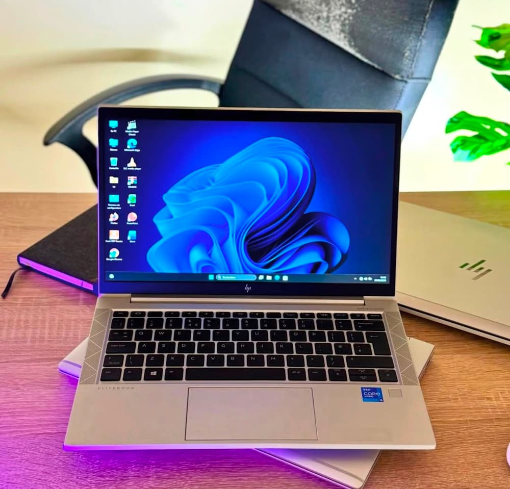 HP ELITEBOOK 830 G8