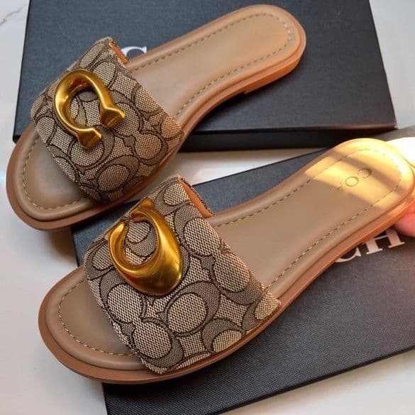 COACH SLIPPERS 1